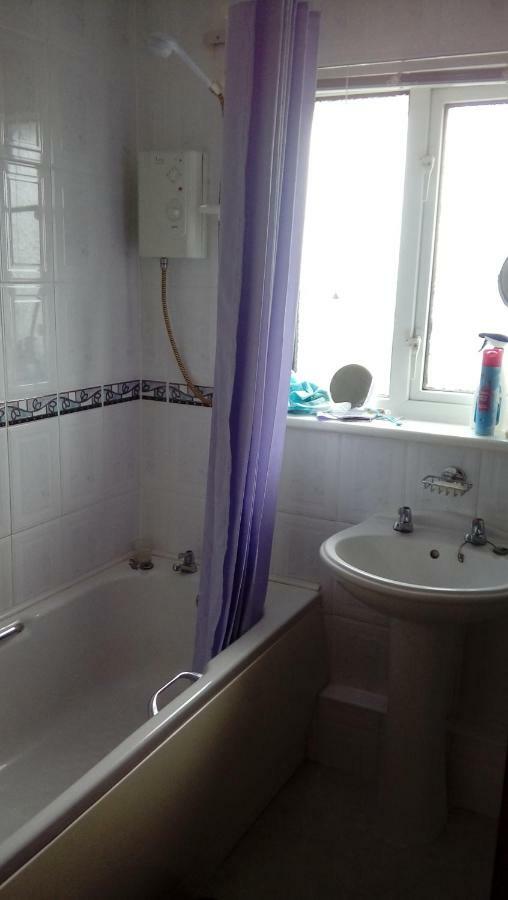 Lavender House Hotel Bridgend  Bagian luar foto