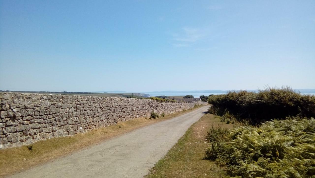 Lavender House Hotel Bridgend  Bagian luar foto
