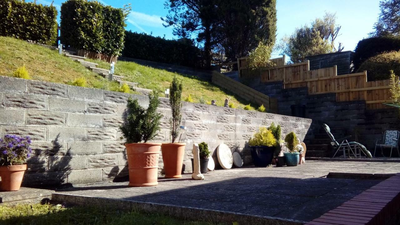 Lavender House Hotel Bridgend  Bagian luar foto