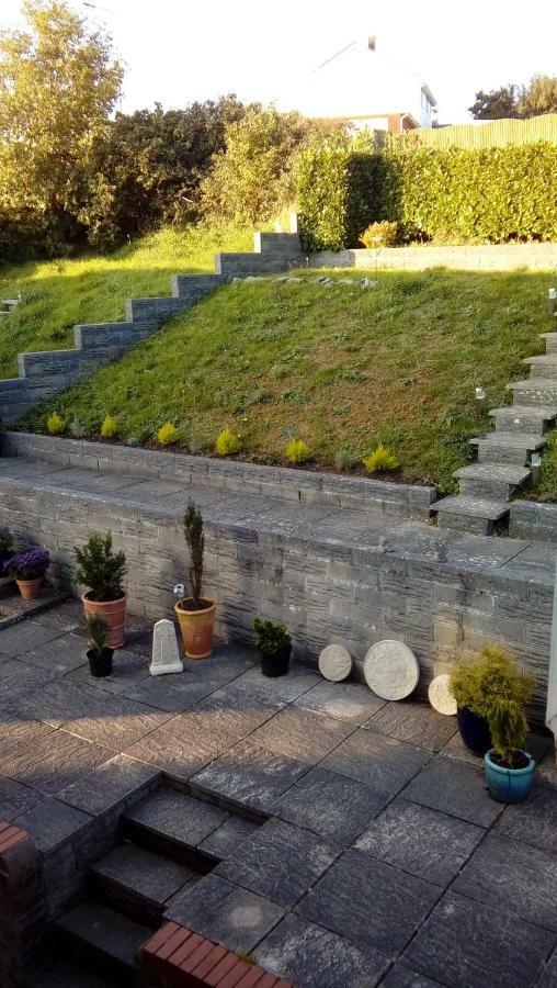 Lavender House Hotel Bridgend  Bagian luar foto